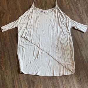 Jennifer Lopez flowing top